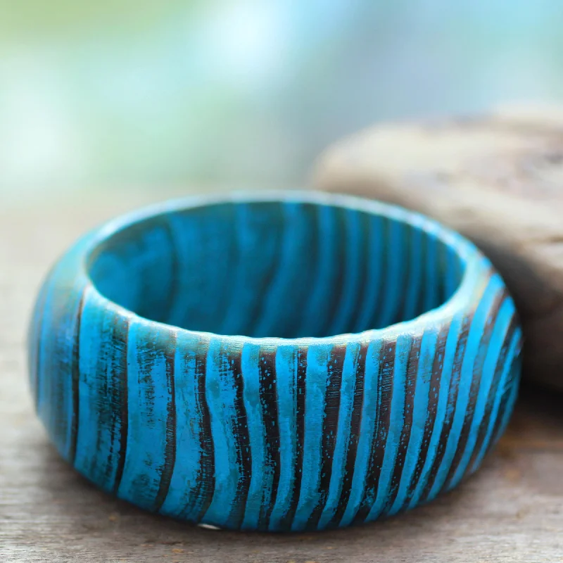 bold emerald peak ridge bracelet-Ocean Empress Wood bangle bracelet