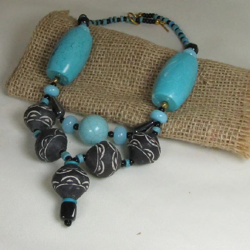 minimalist arc peak necklace-Bold Tribal Designed Beaded Necklace