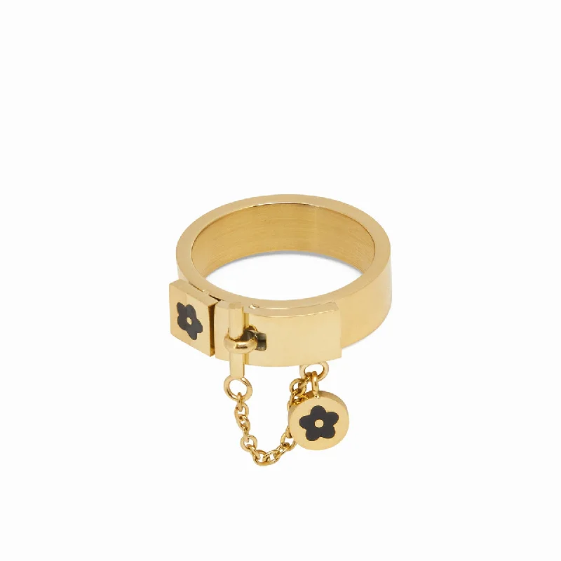 bold emerald peak ridge ring-Flower Lock Charm Ring - Gold