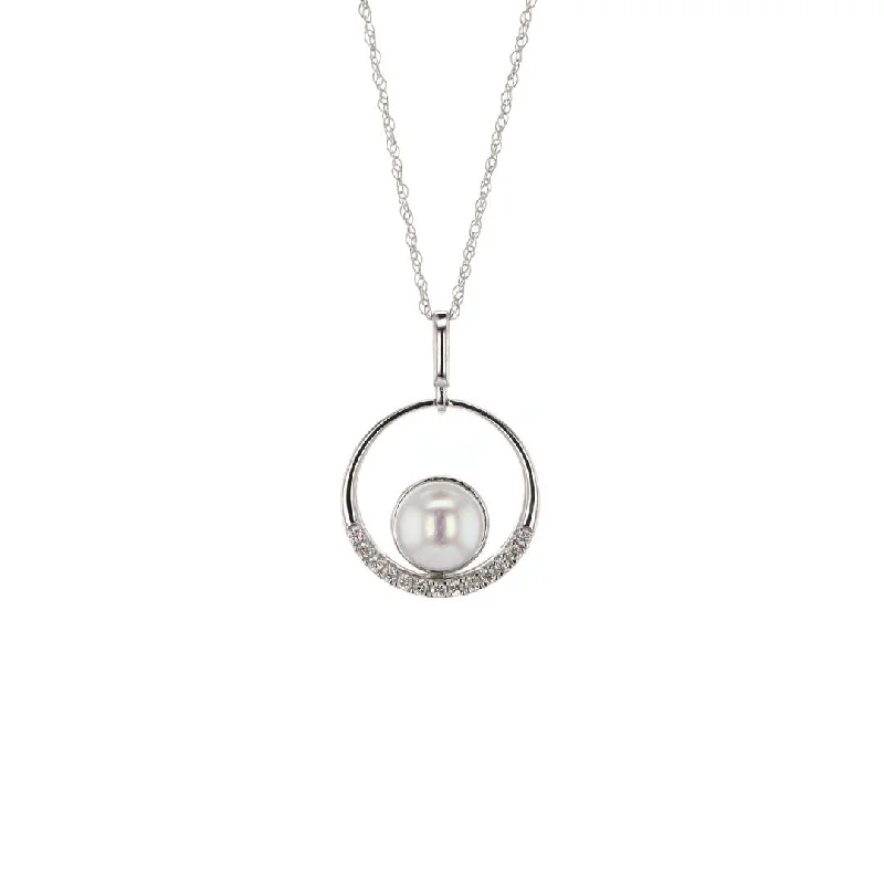 adjustable crest peak necklace-Pearl & Diamond Pendant Necklace