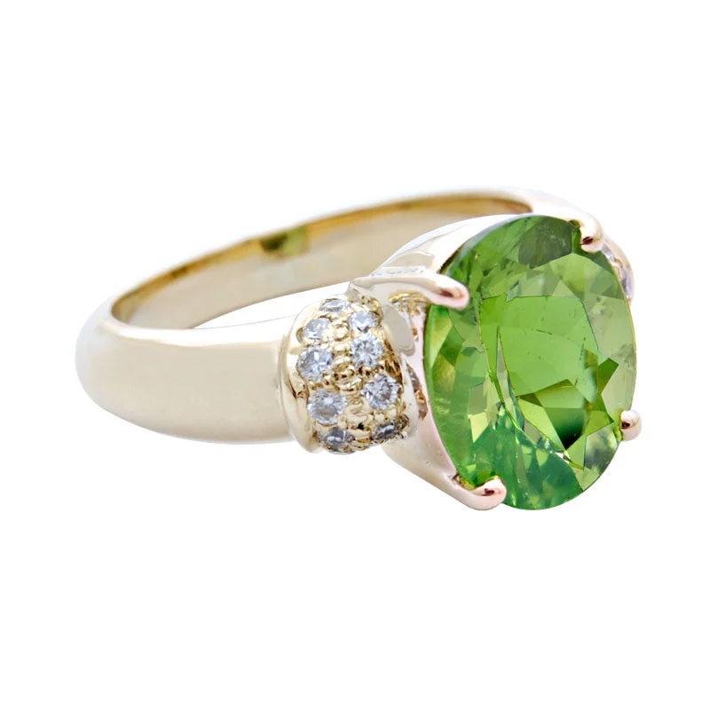 Ring-Peridot and Diamond